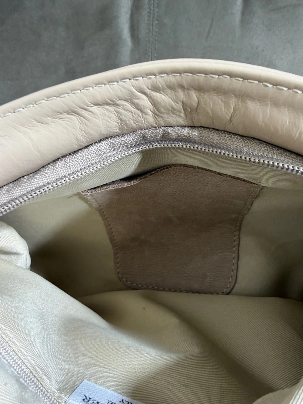 Authentic Florentine Vera Pelle Italian Leather Saddle Crossbody – Cream